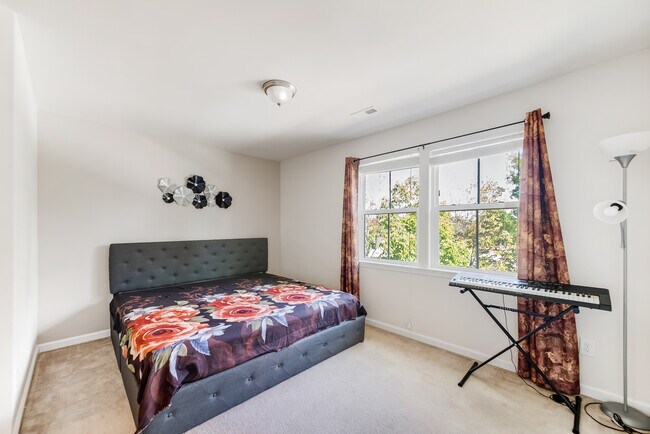 Foto del edificio - 505 Berry Chase Way