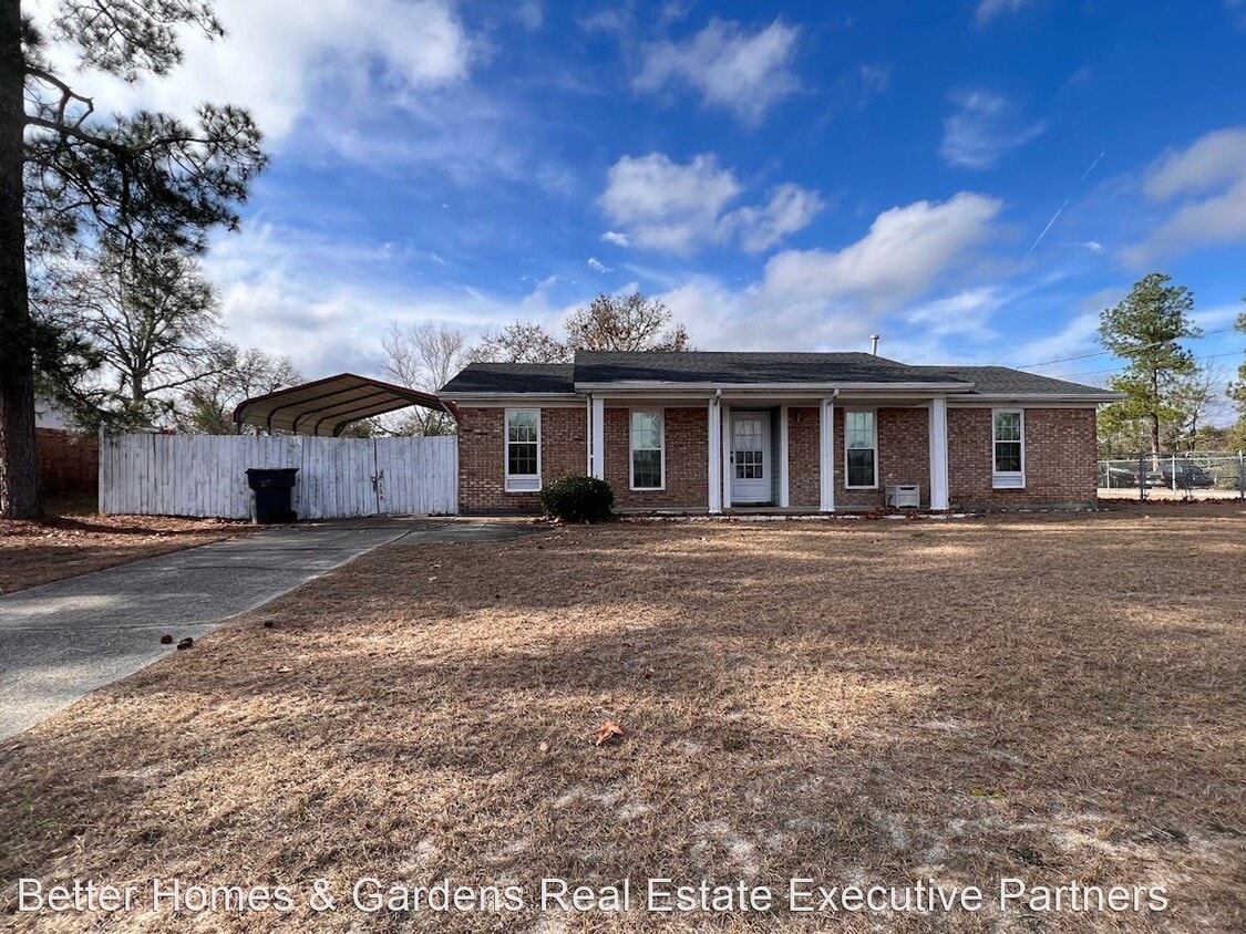 3 br, 2 bath House 3719 Lyncrest Drive House Rental in Hephzibah, GA