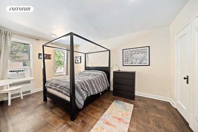 Foto del edificio - 49 W 96th St
