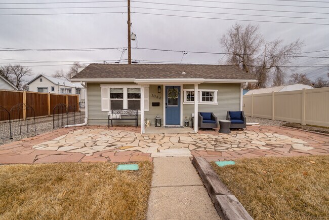 Building Photo - 1044 Ouray Ave