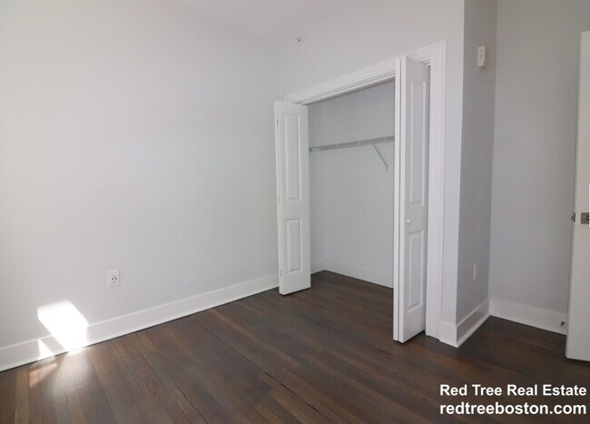 Photo - 81 Park Dr Apartment