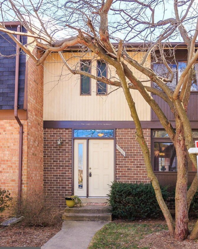 Primary Photo - 3021 Virginia Dare Ct