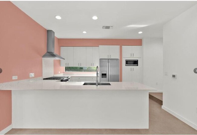 Foto del edificio - 203 E 46th St