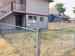 Building Photo - 1711 S 37th St