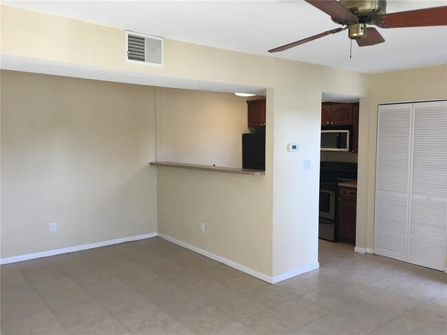 Building Photo - 455 Alt 19
