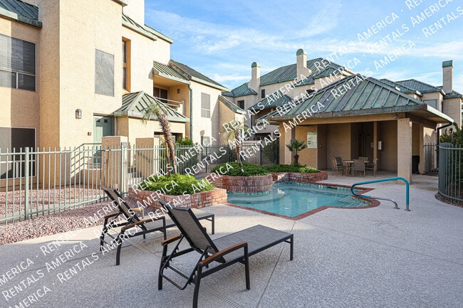 Building Photo - 101 N 7th St