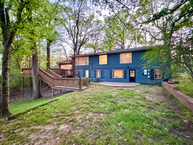Foto del edificio - 1801 Chickasaw Dr