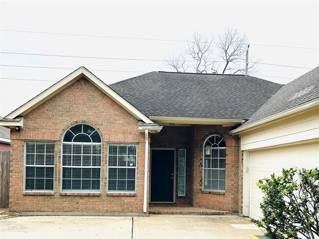 Building Photo - 330 Darby Trails Dr