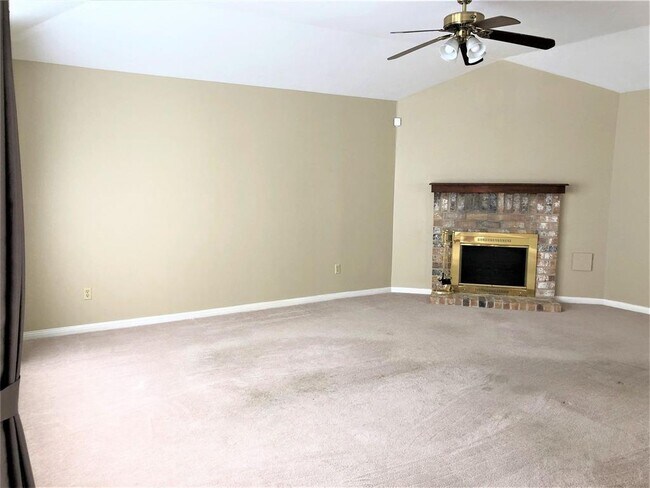 Building Photo - 8518 Deer Meadow Dr