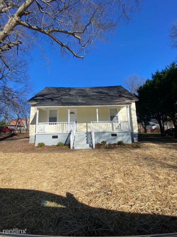 Building Photo - 2 br, 1 bath Townhome - 10 Bobo St.