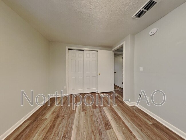 Foto del edificio - 10683 Arnez Rd