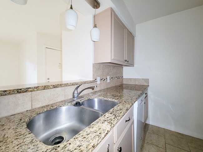 Building Photo - Kimberly House Apartments