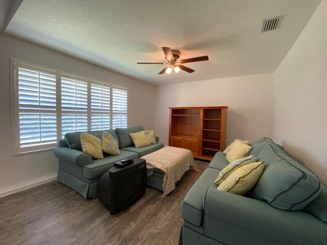 Foto del edificio - Spacious 3/2 in Holly Hill