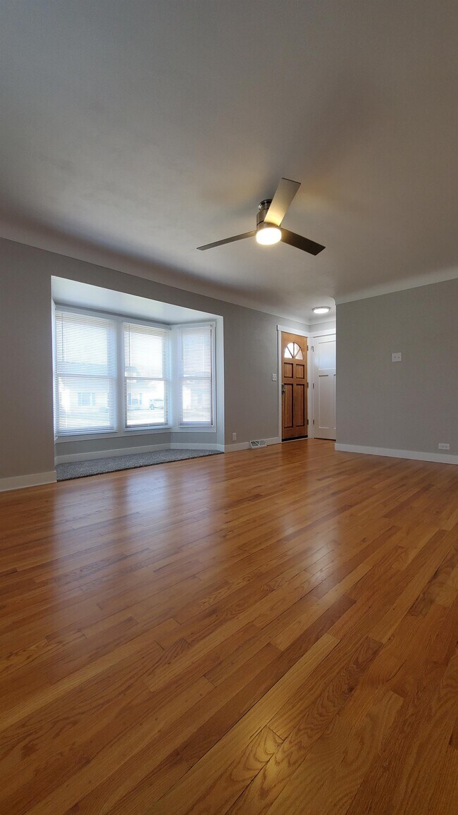 Foto del edificio - 2911 Mansfield Ave SE