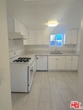 Building Photo - 3841 Sedgwick Ave