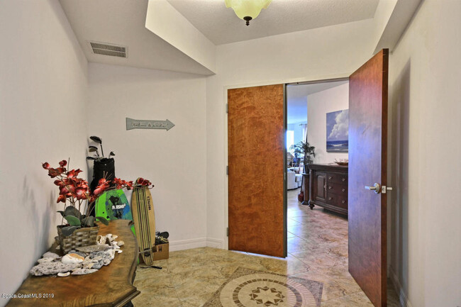 Building Photo - 130 Warsteiner Way