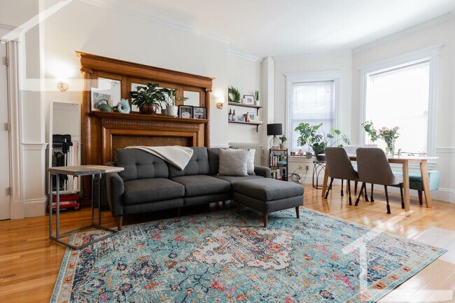 Building Photo - GORGEOUS ONE BED UNIT IN KENMORE!!!