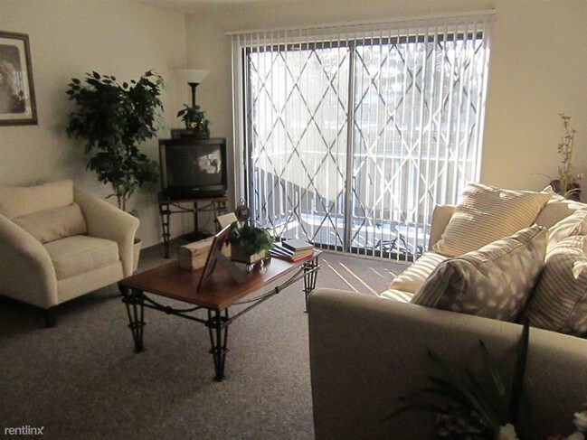 Foto del edificio - 9070 N Saginaw Rd