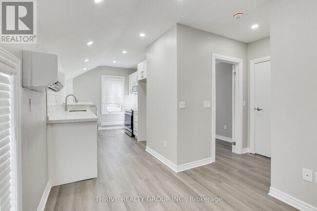 Photo du bâtiment - 140 Wellington St