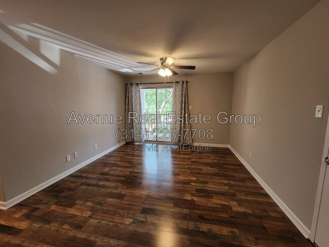 Building Photo - 708 Ridgeside Dr