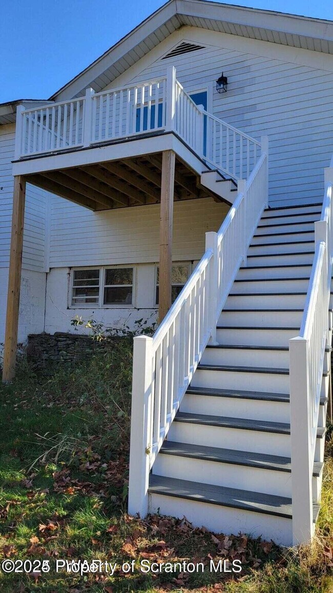 Building Photo - 1102 Lily Lake Rd