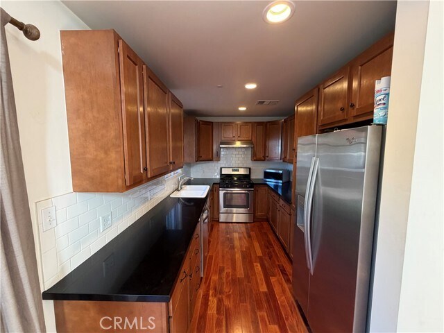 Foto del edificio - 547 E Jefferson Ave