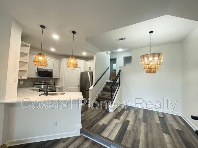 Building Photo - 614 Seascape Wy