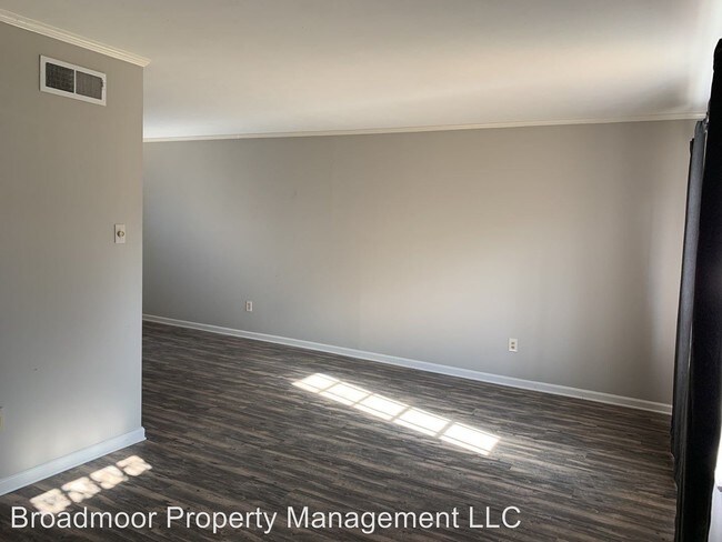 Foto del edificio - 2 br, 1.5 bath House - 1368 Vance Ave.
