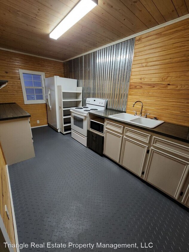 Primary Photo - 1 br, 1 bath House - 438 CR 911 Unit 1