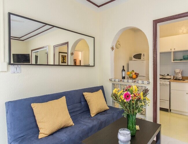 Foto del edificio - 6131 Orange St