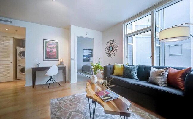 Living Area - 829 Folsom St