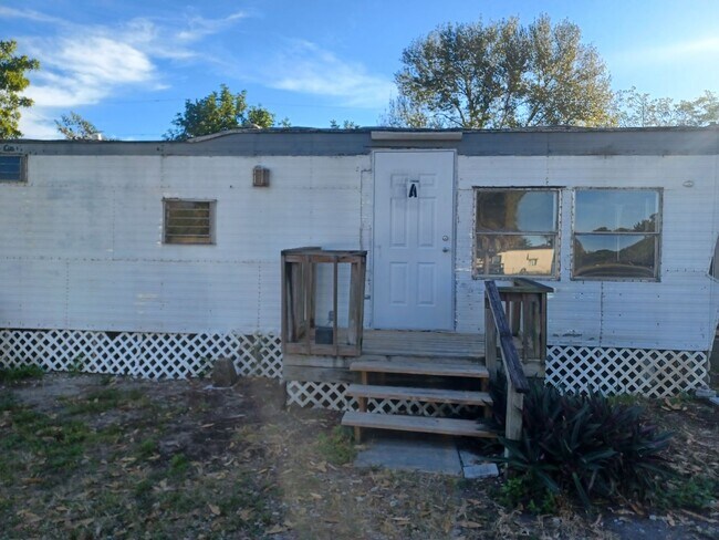 Building Photo - 8305 McDaniel Dr