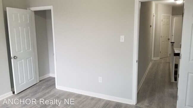 Building Photo - 3 br, 1 bath House - 6257 Wister St.