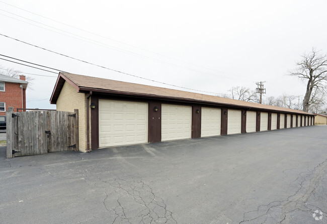 Building Photo - St. Charles Condominiums