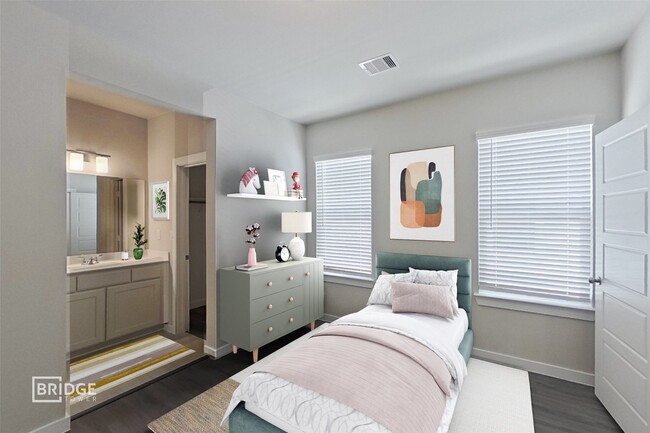 Building Photo - 341 Huisache St