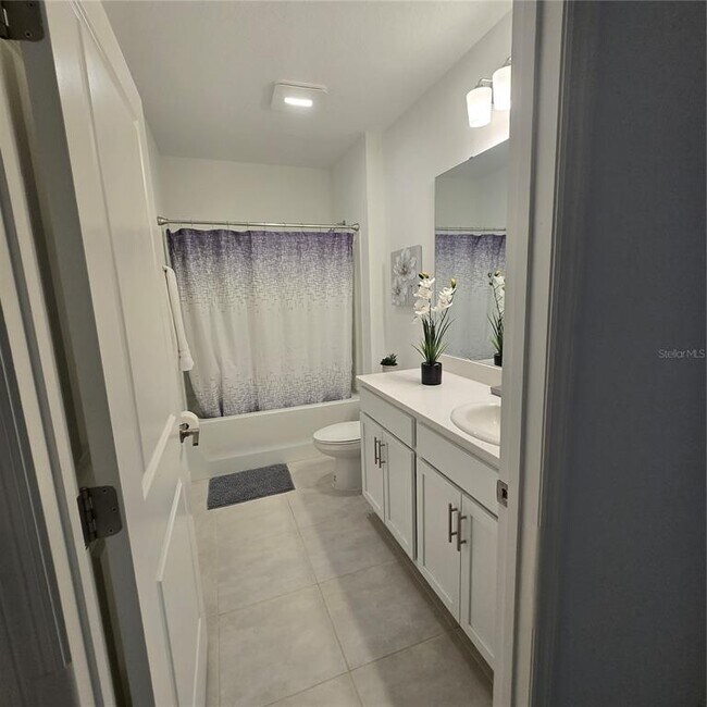 Foto del edificio - 200 Citrine Lp