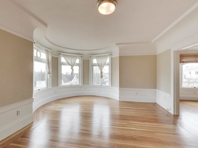 Foto del edificio - 2107 Pierce St