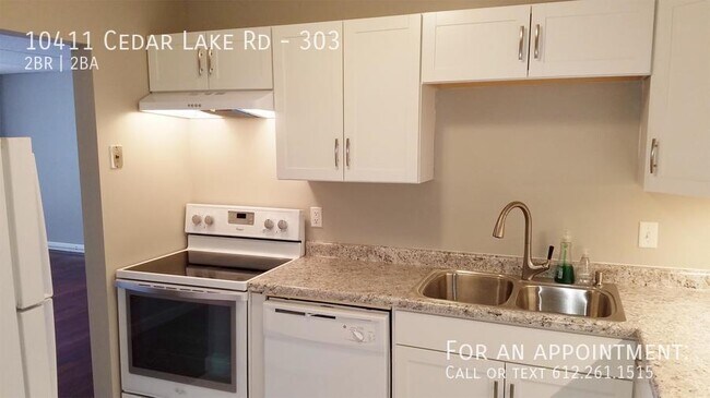Foto del edificio - 10411 Cedar Lake Rd