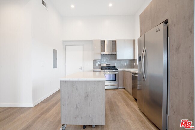 Foto del edificio - 8532 Cashio St