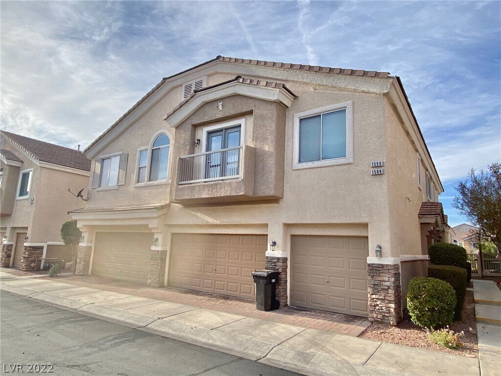 1588 Ward Frontier Ln, Henderson, NV 89002 Townhome Rentals in
