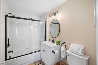 Building Photo - 22748 Island Pines Way