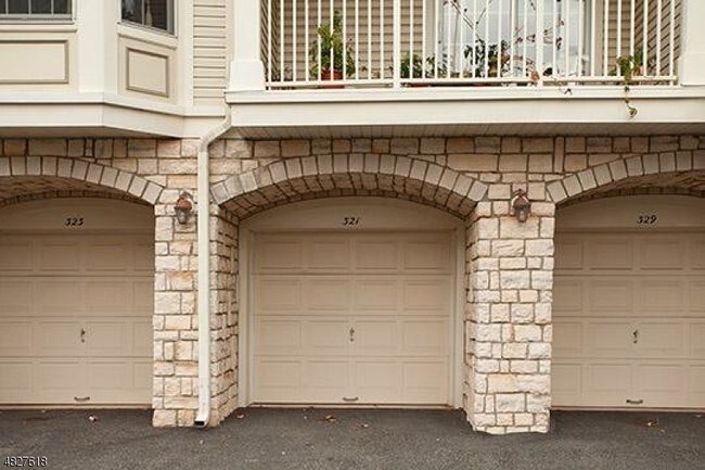 Foto del edificio - 321 Edmonton Ct