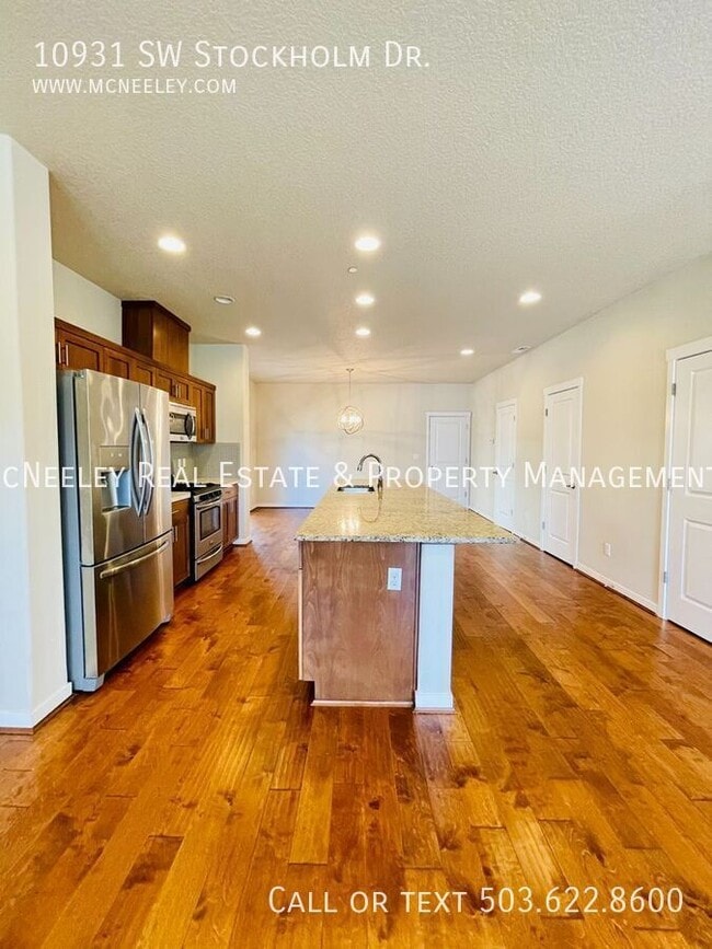 Building Photo - 10931 SW Stockholm Dr