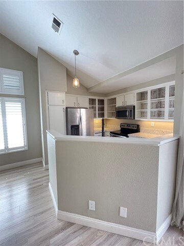 Foto del edificio - 8 Clearwater Ct