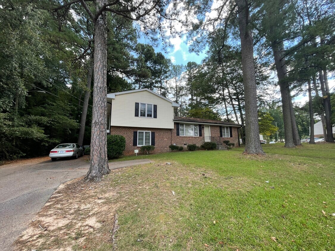 Right side of duplex unit - 3316 Atlantic Ave