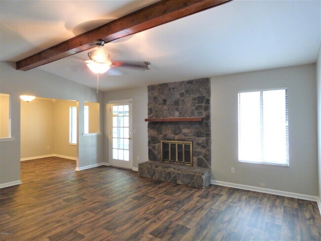 Building Photo - 10526 Anchorage Cove Ln