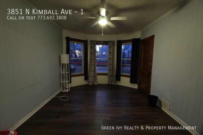 Foto del edificio - Irving Park 3 bed with Private Yard!
