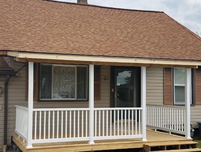 Building Photo - 20 Highland Hts