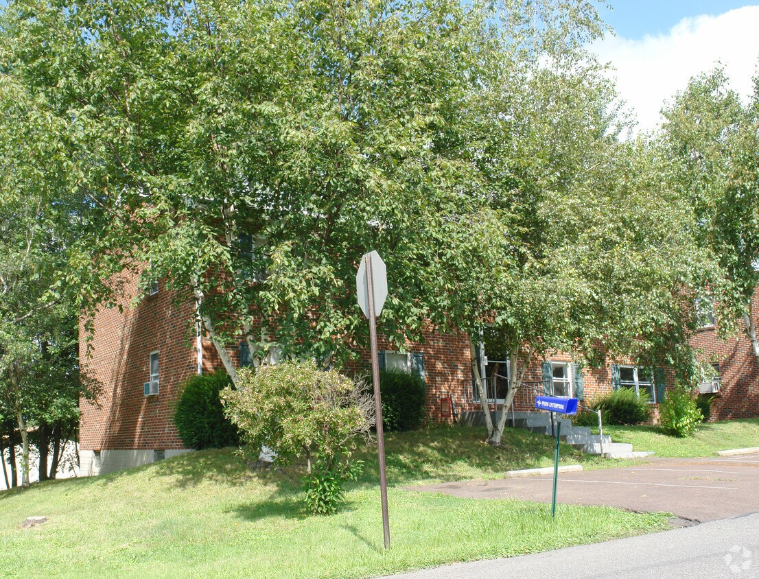 Building Photo - 254-256 Liberty St