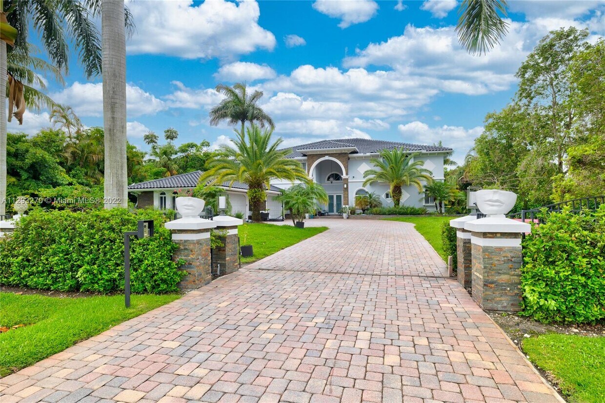 Primary Photo - 11601 NW 21st Ct